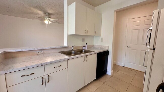 Photo - 3874 Lyons Rd Unit 110 6