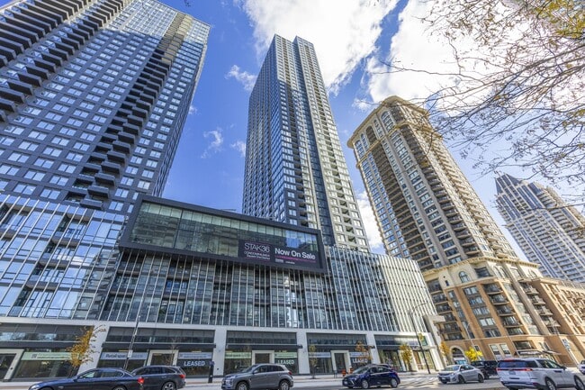 Building Photo - 395-395 Square One Dr