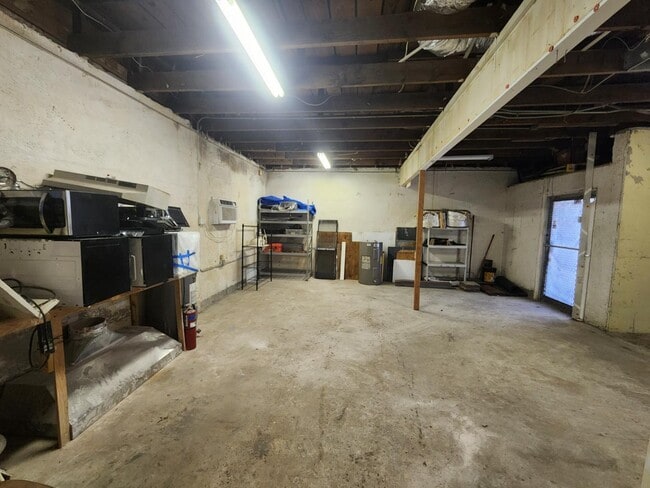 Photo - 1760 Park Ave