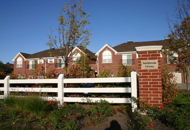 Building Photo - 2375 Chelsea Rd