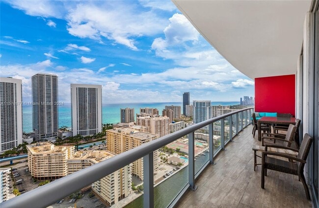 Photo - 2600 E Hallandale Beach Blvd
