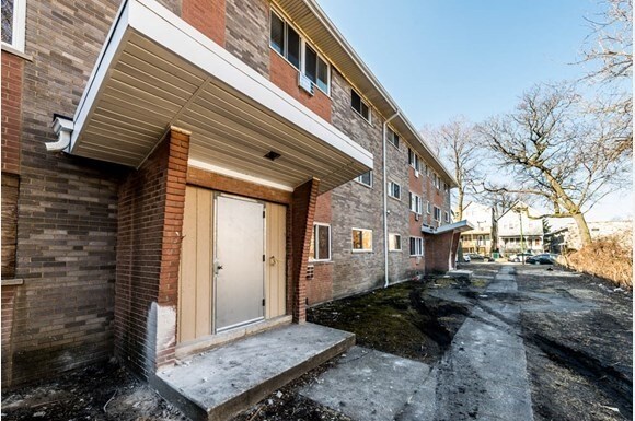 Photo - 6921 S Cornell