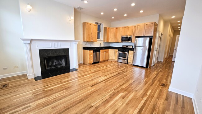 Photo - 511 N Hartland Ct Condo Unit 1N