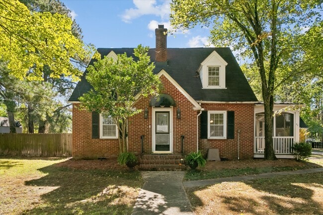 Building Photo - 75 Lodge Rd