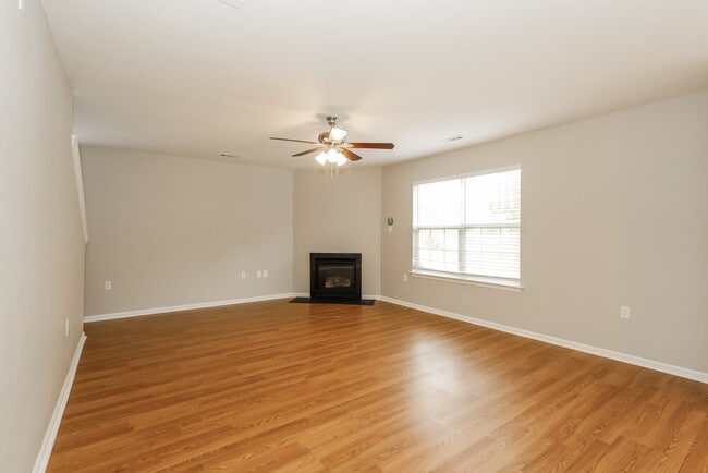 Photo - 8525 Emerald Fern Way