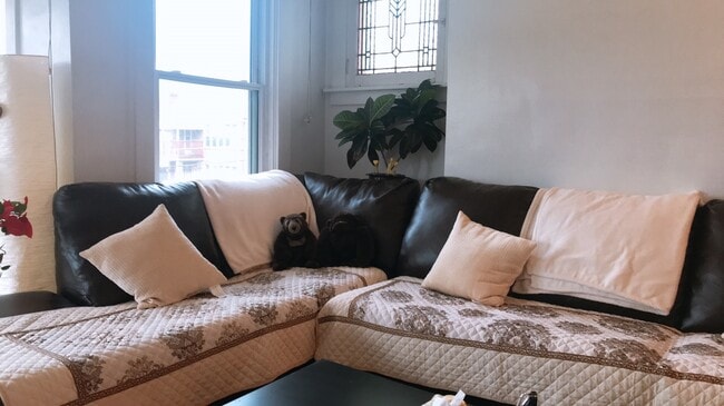 Photo - 5903 Nicholson St