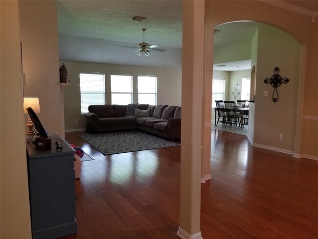 Photo - 8906 Aberdeen Park Dr