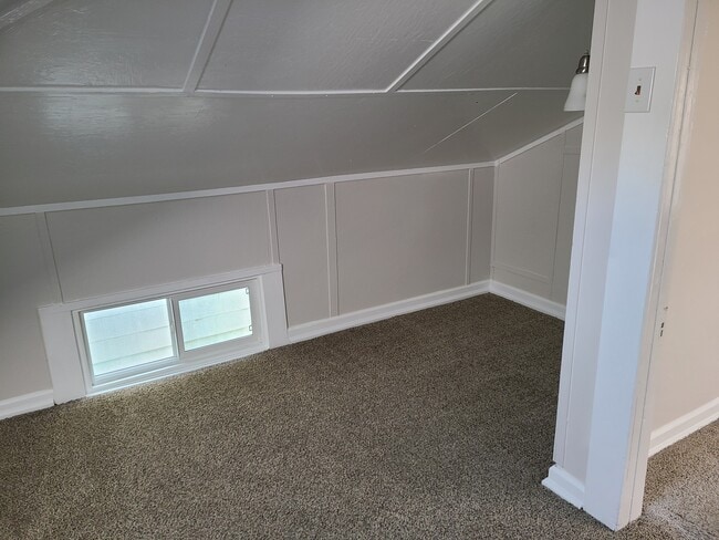 Photo - Ennis Properties Unit 4015a