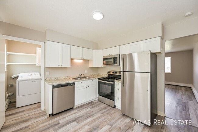 Photo - 5703 S Pearl St Unit 06