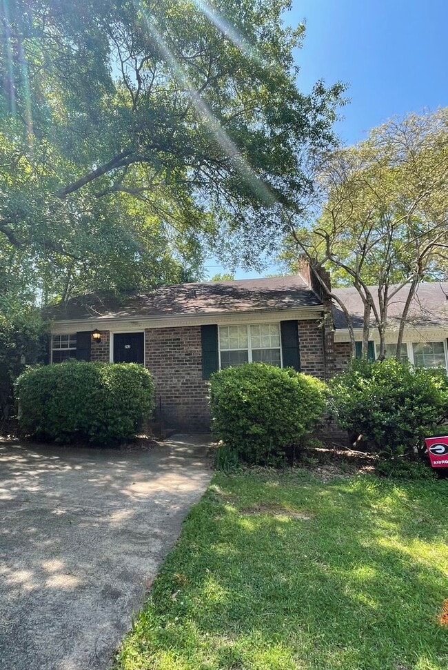 Photo - 2 bedroom, 2 bath duplex in Sleepy Creek off Lumpkin Street! Move-in Ready