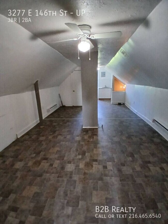 Photo - 3277 E 146th St Unidad UP