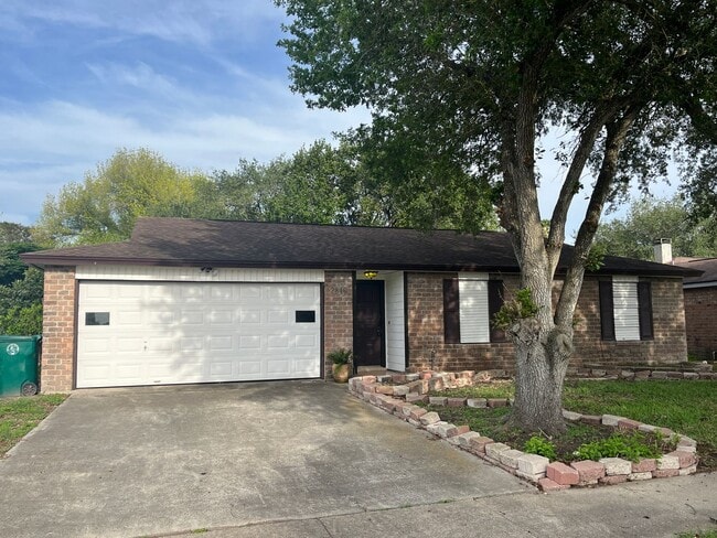 Building Photo - 2846 Blue Grass Dr Rental
