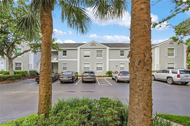 Photo - 12131 Summergate Cir Unit 203