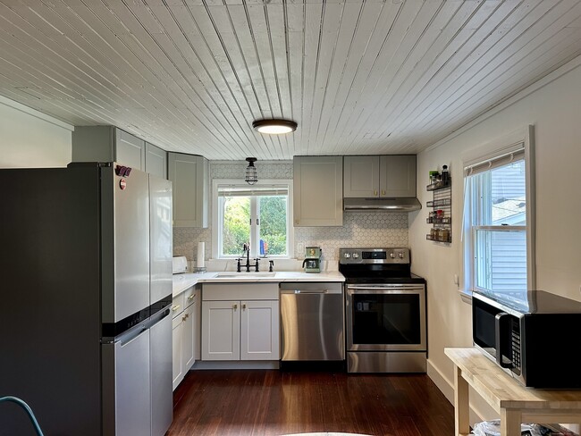 Photo - 36 Tuxis Rd
