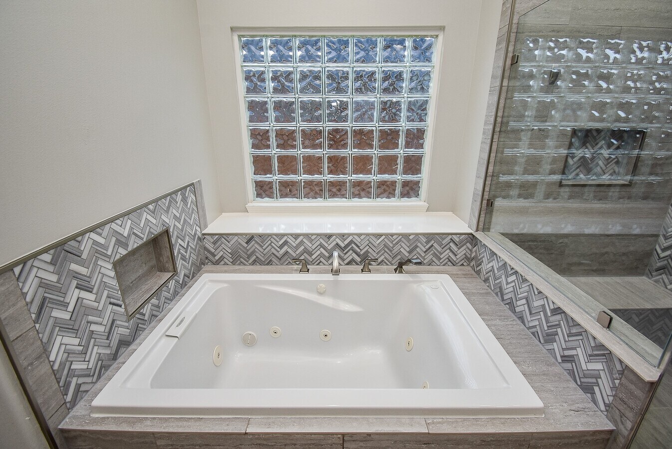 Photo - 7902 Silent Forest Dr