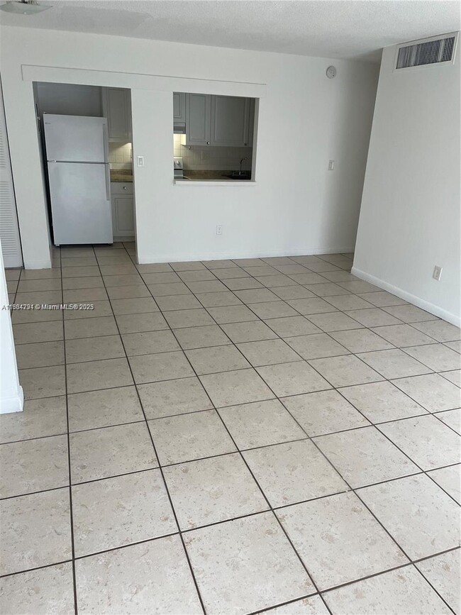 Photo - 4310 NW 79th Ave Unit 2C