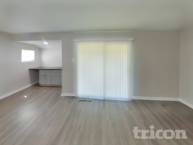 Photo - 9713 Eustice Rd