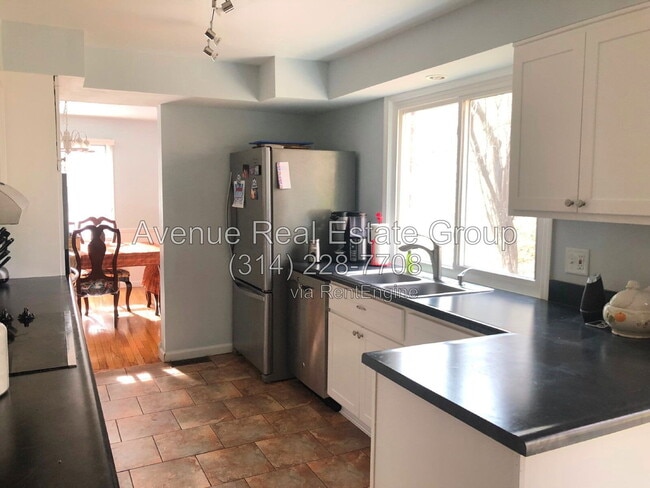 Photo - 733 Jares Ct