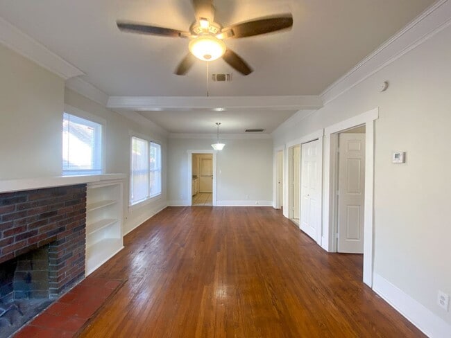 Photo - 2Bed/1Bath House for Rent! Available Now!