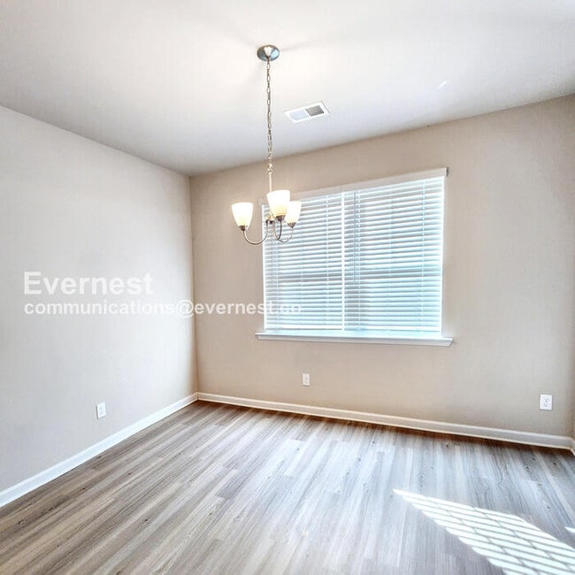 Photo - 1539 Persimmon Trce