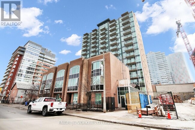 Photo - 134 York St Unit 607
