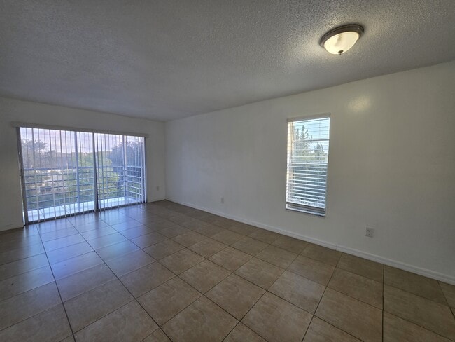 Building Photo - 2800 NW 56th Ave