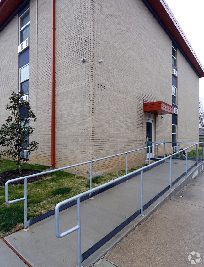 The Magnolia Apartments Arlington, TX