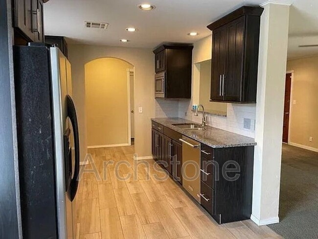 Photo - 1602 Sheffield Rd