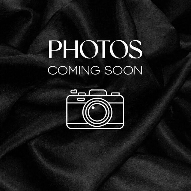 Building Photo - 2 Bedroom Condo Near LSU! Located in a gated community.