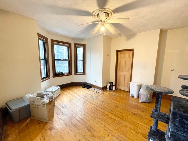 Photo - 1568 Tremont St Unit 2