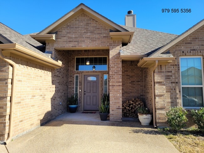 Photo - 1204 Robinsville Ct