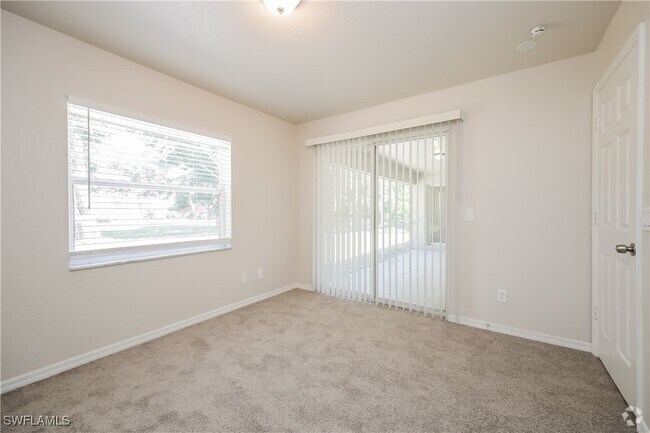 Building Photo - 2496 De Vore St Rental