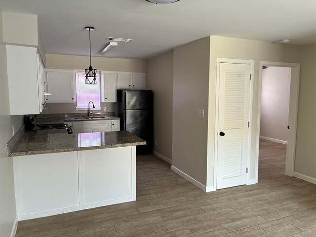 Photo - 3001 E Price St Unit 9