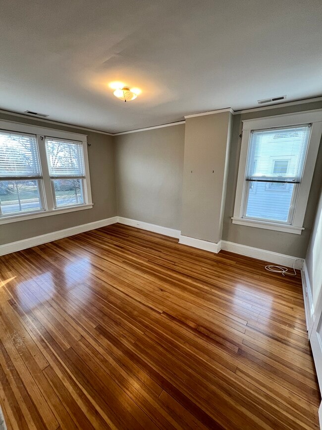 Photo - 4812 Chamberlayne Ave