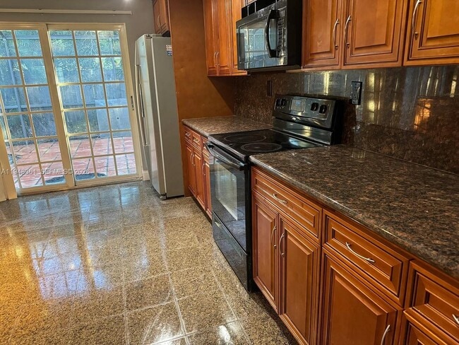 Photo - 812 SE 14th Ct