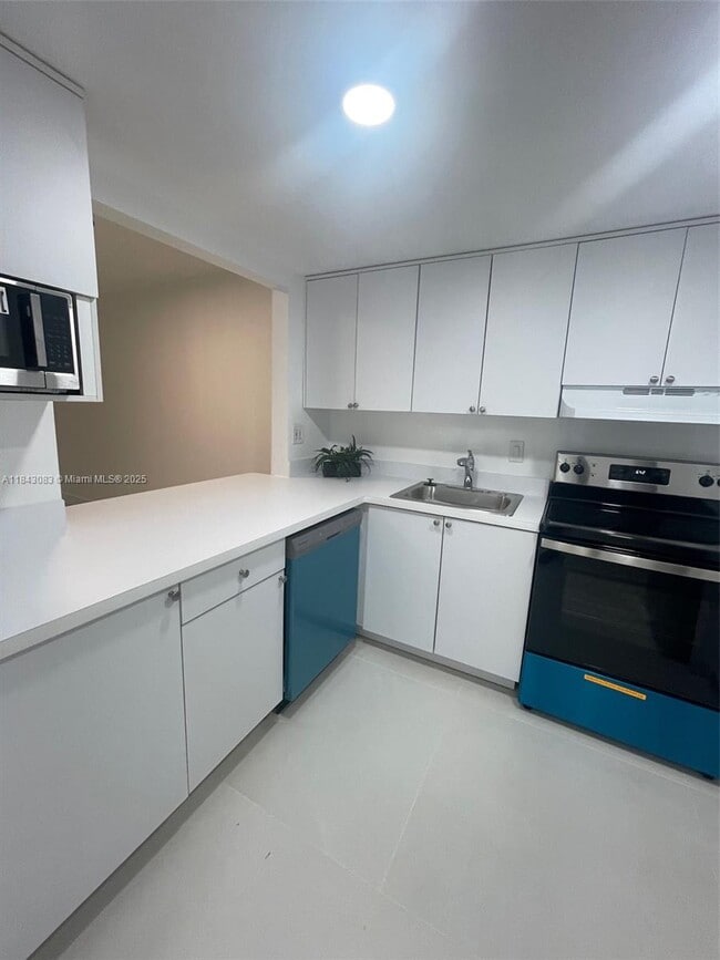 Photo - 4394 NW 9th Ave Condo Unit 20-3B