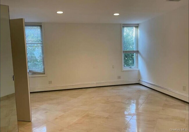 Photo - 12 Chadwick Rd