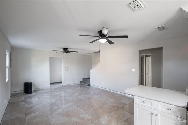 20 S Olivarez St