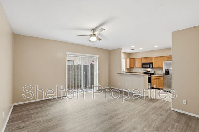 Photo - 15818 N 25th St Unidad 111