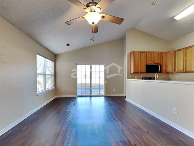 Photo - 194 Moon Dance Ln