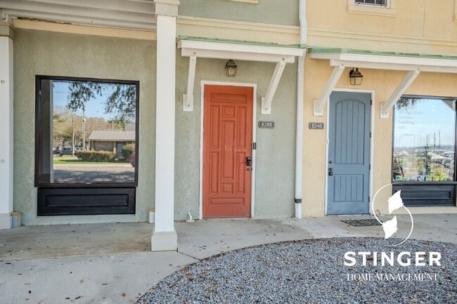 828B Paris Ave-