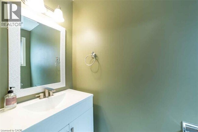 Photo - 19 Beachgrove Crescent