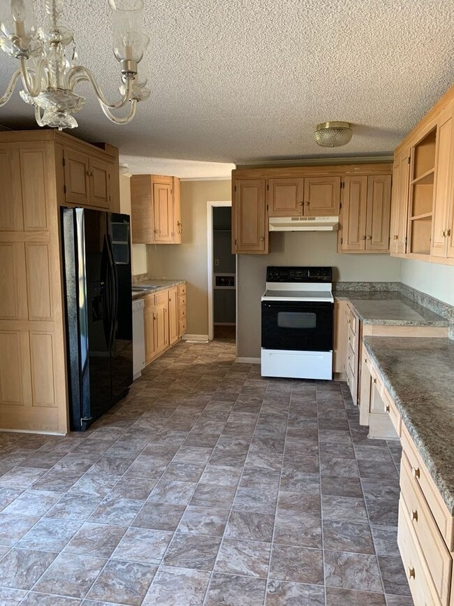 Photo - 2930 NW Georgetown Dr