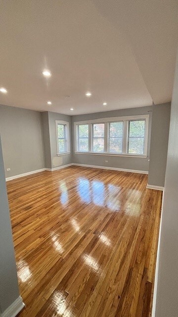 Building Photo - 2514 N Harding Ave Unit 1 Rental