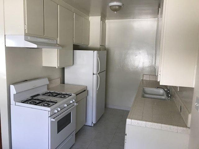 Unit 6 - 519 N Hayworth Ave
