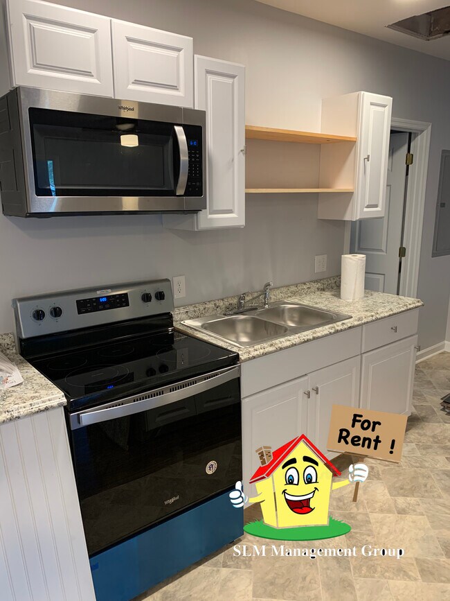 Photo - 5617 Oak St Unit B