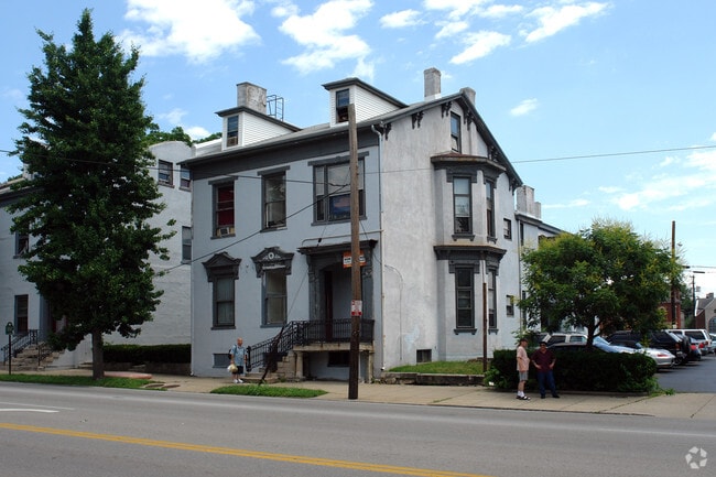 Building Photo - Live easy, live charming