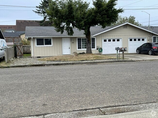 Building Photo - 2081 Unit 3420 Rental