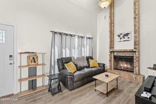 Photo - 10925 Ernie Banks Dr