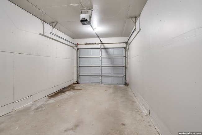 Allouez Parkway Apartments